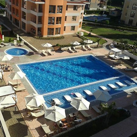 Apartment In St. Constantine And Helena سينتس قسطنطين وهيلينا المظهر الخارجي الصورة