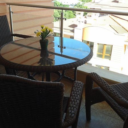 Apartment In St. Constantine And Helena سينتس قسطنطين وهيلينا المظهر الخارجي الصورة