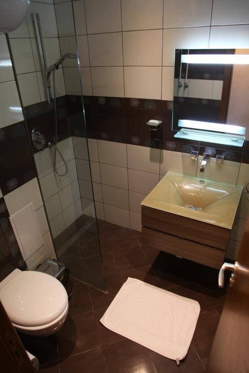 Apartment In St. Constantine And Helena سينتس قسطنطين وهيلينا الغرفة الصورة