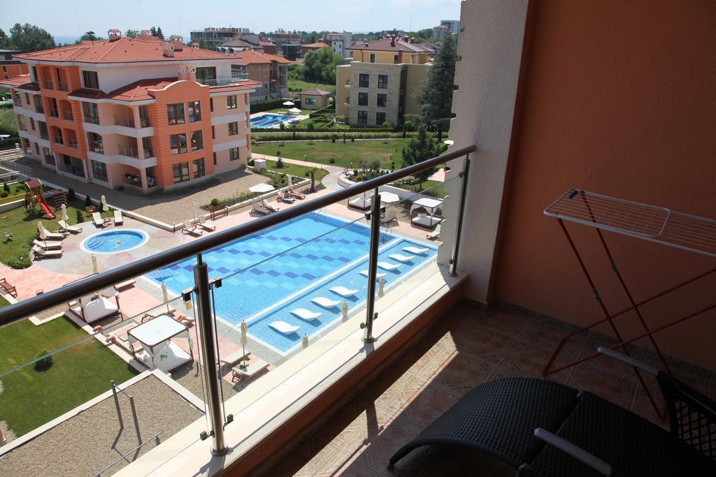 Apartment In St. Constantine And Helena سينتس قسطنطين وهيلينا المظهر الخارجي الصورة