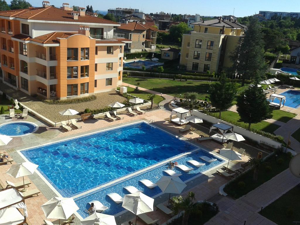 Apartment In St. Constantine And Helena سينتس قسطنطين وهيلينا المظهر الخارجي الصورة
