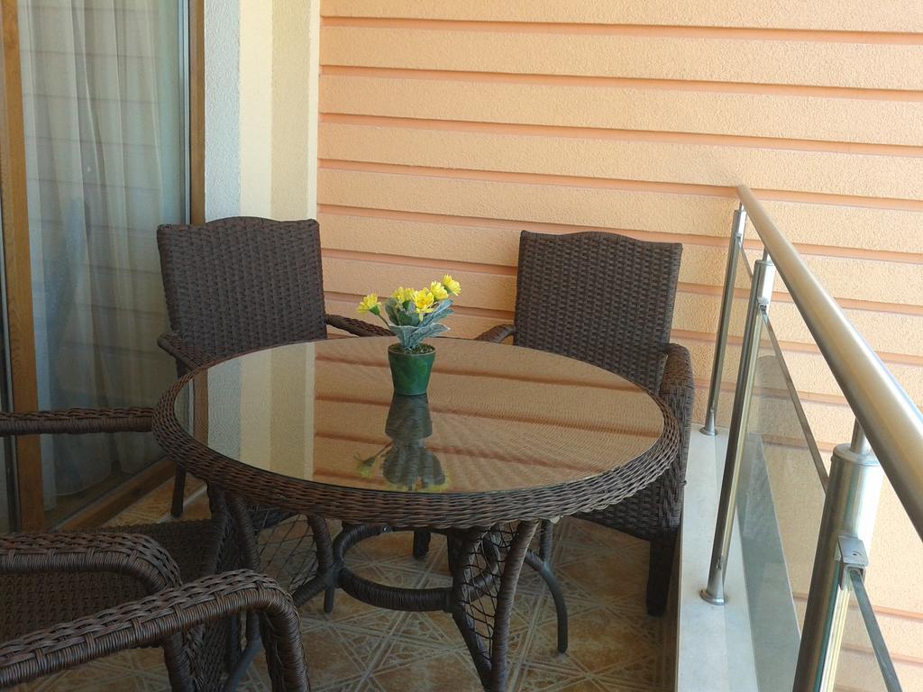 Apartment In St. Constantine And Helena سينتس قسطنطين وهيلينا المظهر الخارجي الصورة